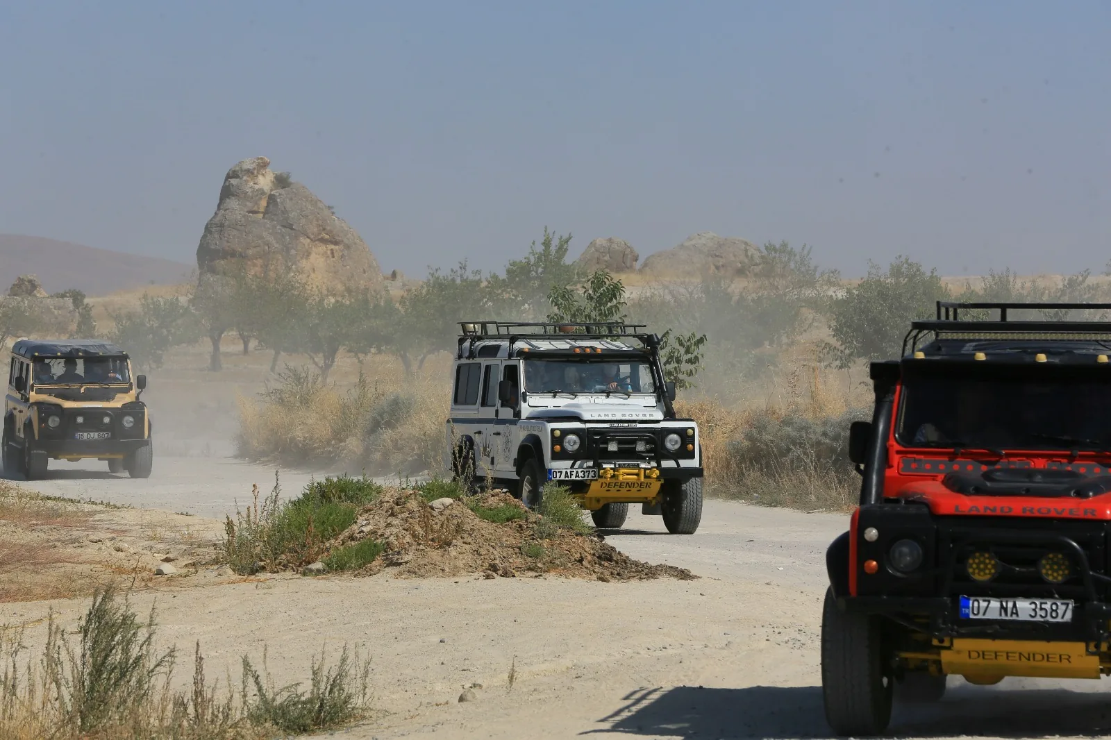 Land Rover jeep safari convoy in the valleys